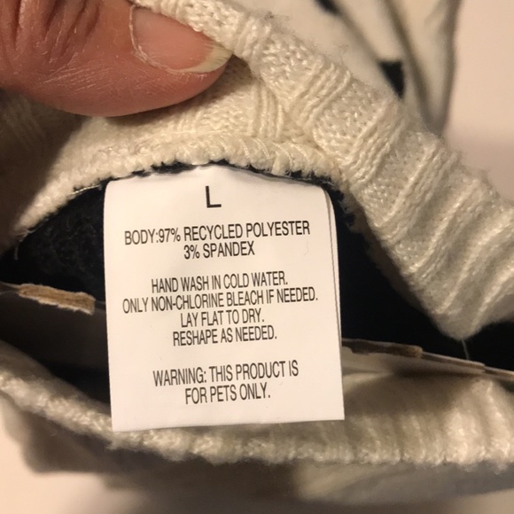 NWOT Heart Pet Sweater - Picture 10 of 10